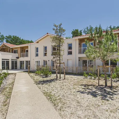 Le Switch - Pour 4 - Piscine Commune *